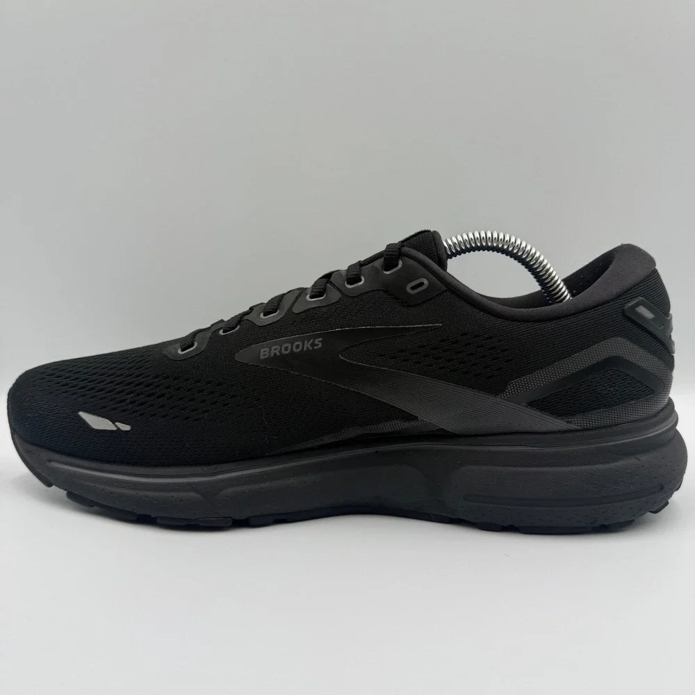 Brooks Ghost 15 Running Shoes Black Women's Size 12 Athletic Sneakers Men's 10.5